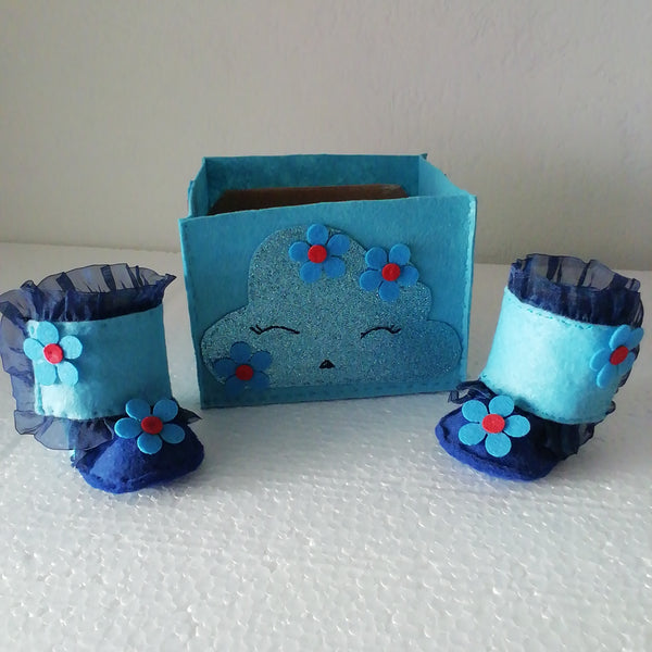 Bottines Bleues en Feutrine avec Fleurettes et sa Boîte Cadeaux en Feutrine