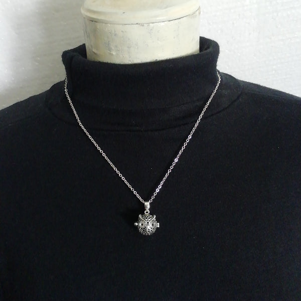 Collier Boule Argentée Tête Hibou