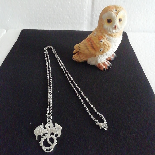 Collier et son Dragon