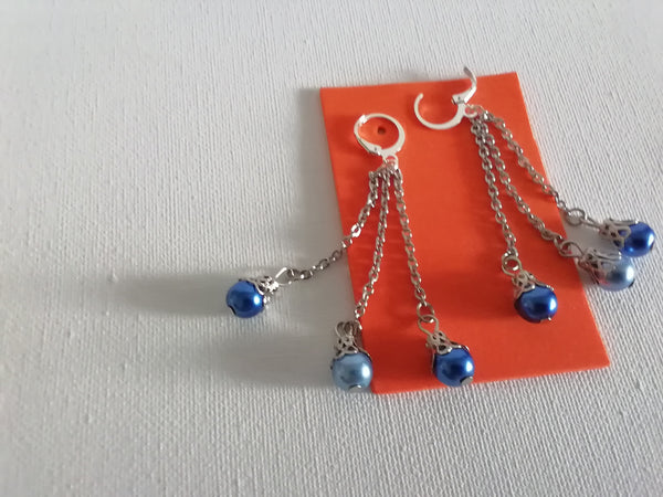 Boucles D'oreilles avec 3 Perles Bleues Brillantes